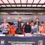 Empat perempuan diamankan, setelah aksi mereka sempat terekam CCTV dan viral di media sosial.