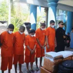 Sebelum dimusnahkan, barang bukti terlebih dahulu diuji keasliannya menggunakan alat deteksi narkotika (narkotest), sebagai bagian dari prosedur pengamanan dan validasi.