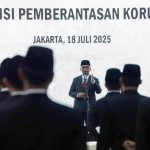KPK kembali memperkuat upaya pemberantasan korupsi dengan melantik dan mengambil sumpah 40 insan KPK, yang terdiri dari 9 penyelidik dan 31 penyidik, di Gedung Merah Putih KPK, Jakarta, Jumat (18/7)