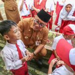 Pemko Tanjungpinang memastikan akan memberikan bantuan perlengkapan sekolah gratis kepada 6.965 peserta didik baru tahun ajaran 2025/2026.