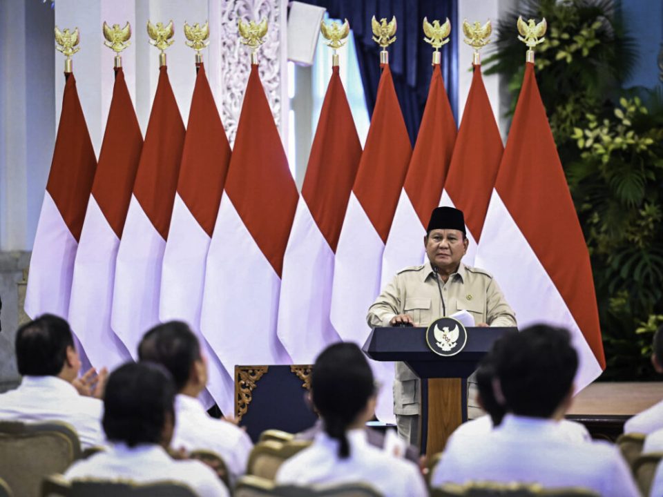 Presiden Prabowo Subianto secara resmi meluncurkan logo dan tema peringatan Hari Ulang Tahun ke-80 Kemerdekaan Republik Indonesia (RI) di Istana Negara, Jakarta, pada Rabu, 23 Juli 2025. (Foto: BPMI Setpres) Read more: https://setkab.go.id/luncurkan-logo-dan-tema-hut-ke-80-ri-presiden-prabowo-ajak-masyarakat-rayakan-dengan-semangat-dan-kebersamaan/