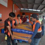 Proses evakuasi jenazah Joni Hendra, warga sipil korban penembakan oleh Kelompok Kriminal Bersenjata (KKB), berlangsung lancar pada Sabtu (26/7).