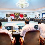Presiden Prabowo Subianto memimpin Sidang Kabinet Paripurna ke-8 pemerintahan Kabinet Merah Putih yang digelar di Ruang Sidang Kabinet, Istana Kepresidenan Jakarta, pada Rabu, 6 Agustus 2025. (Foto: BPMI Setpres)